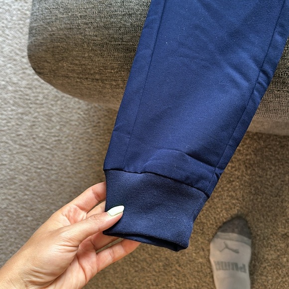 NWT Figs Zamora Jogger scrubs - Picture 2 of 6